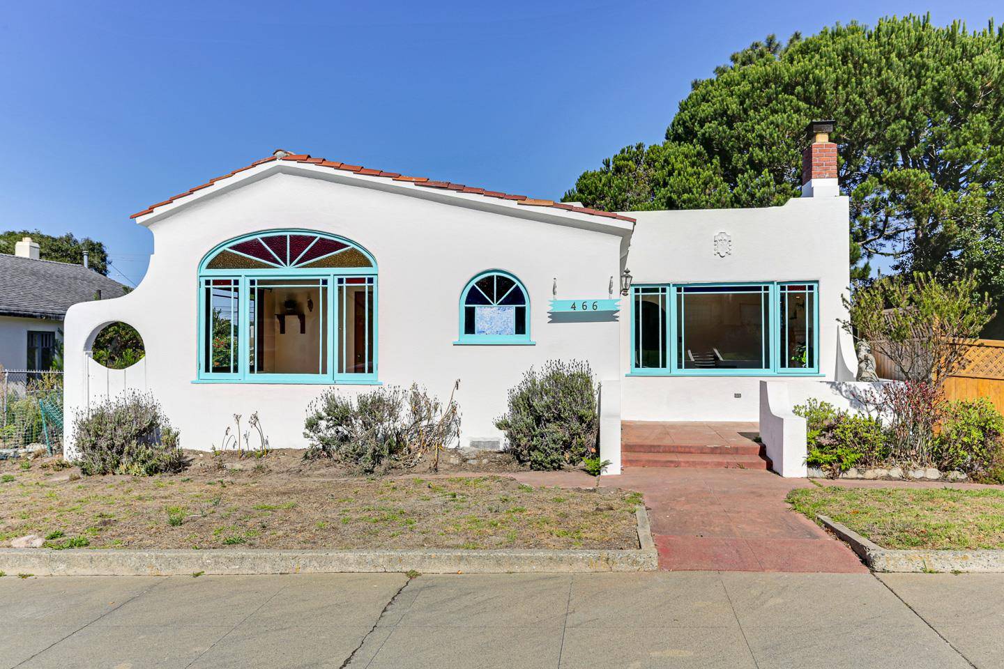 Pacific Grove, CA 93950,466 Gibson Avenue