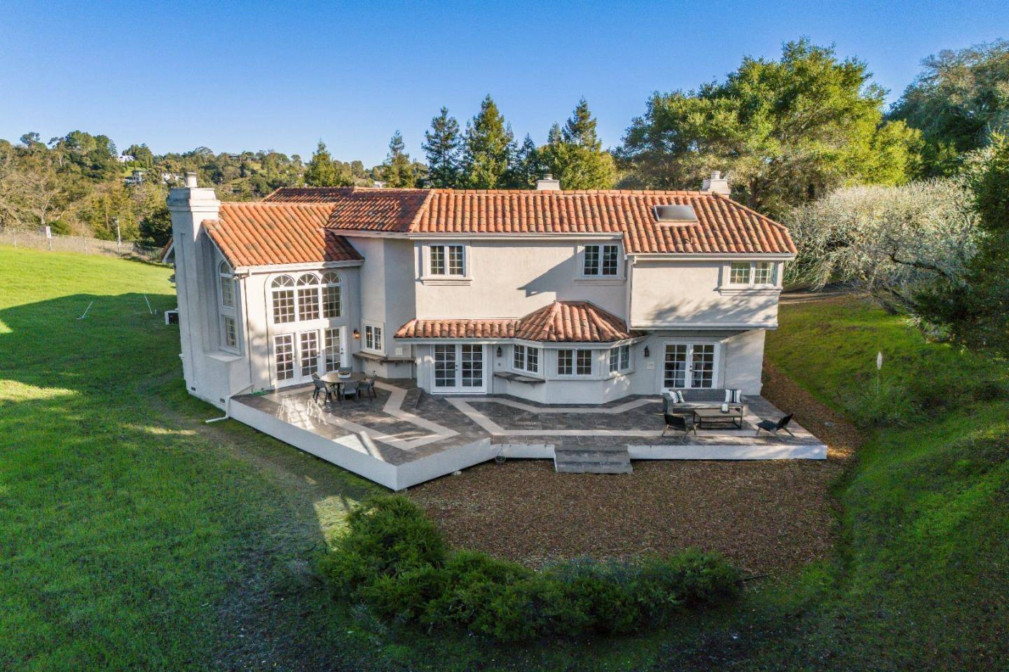 Los Altos Hills, CA 94022,13206 Wright Way