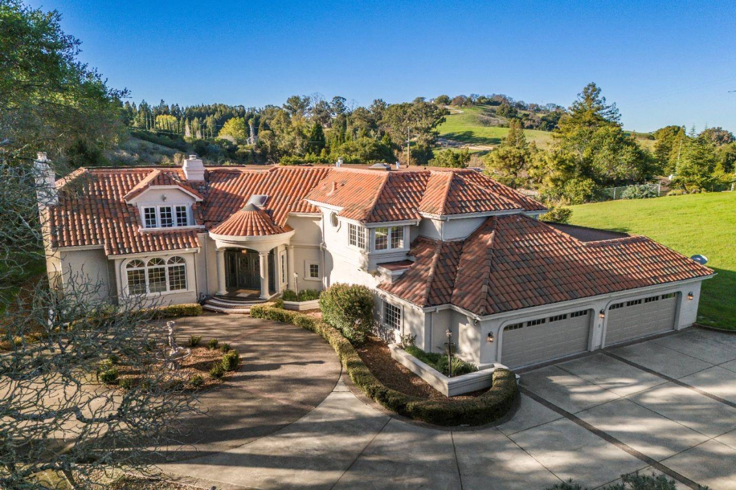 Los Altos Hills, CA 94022,13206 Wright Way