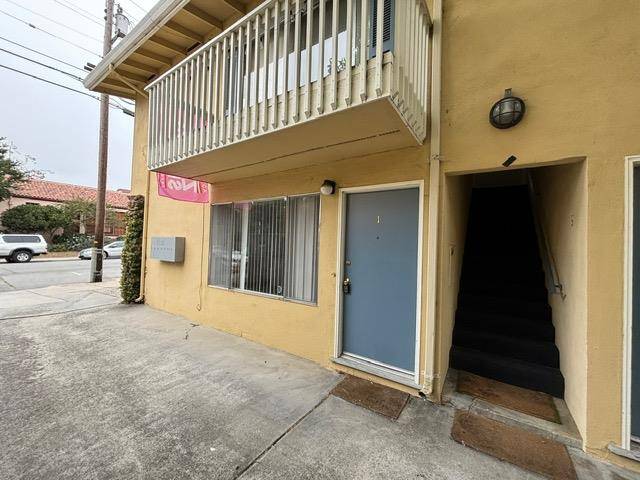 Santa Cruz, CA 95060,320 Center Street #1