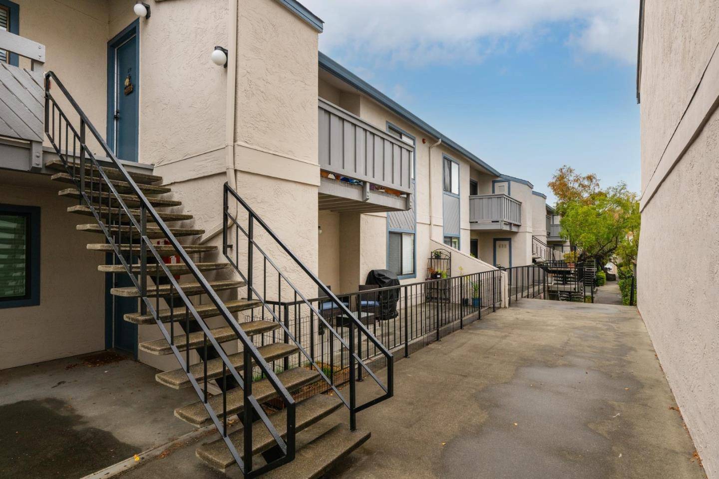 San Mateo, CA 94401,853 Woodside Way #238