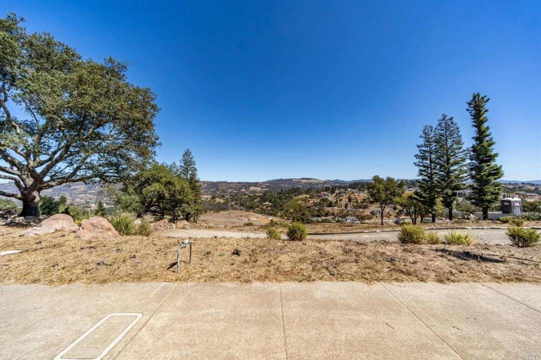 Santa Rosa, CA 95403,3824 Skyfarm Drive
