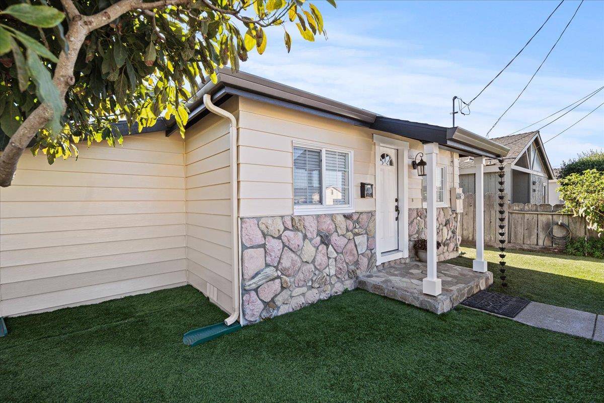 Seaside, CA 93955,720 Amador Avenue
