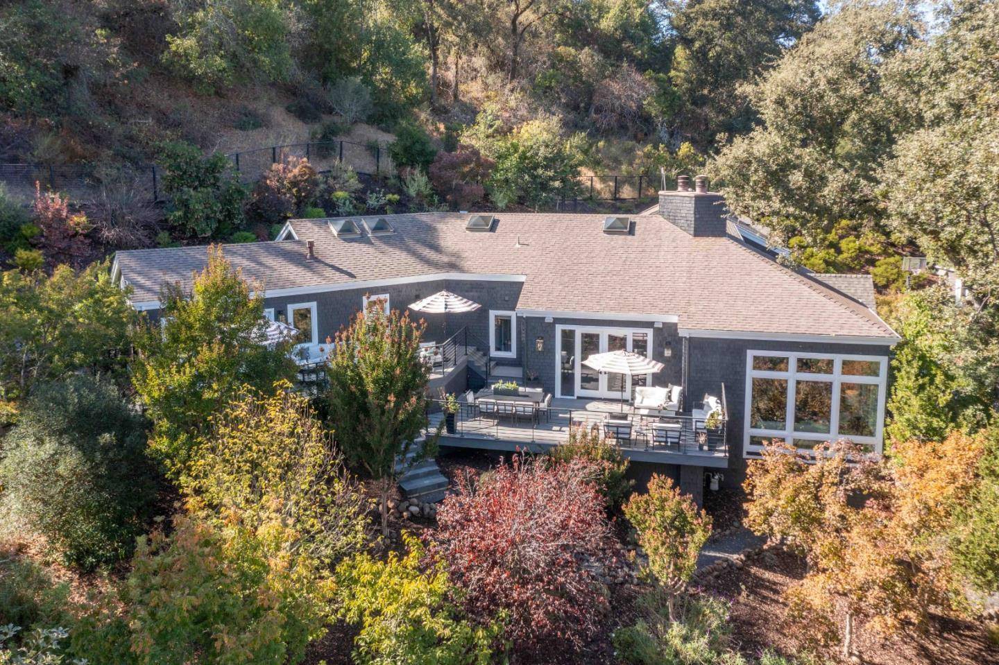 Portola Valley, CA 94028,5 Oak Forest Court