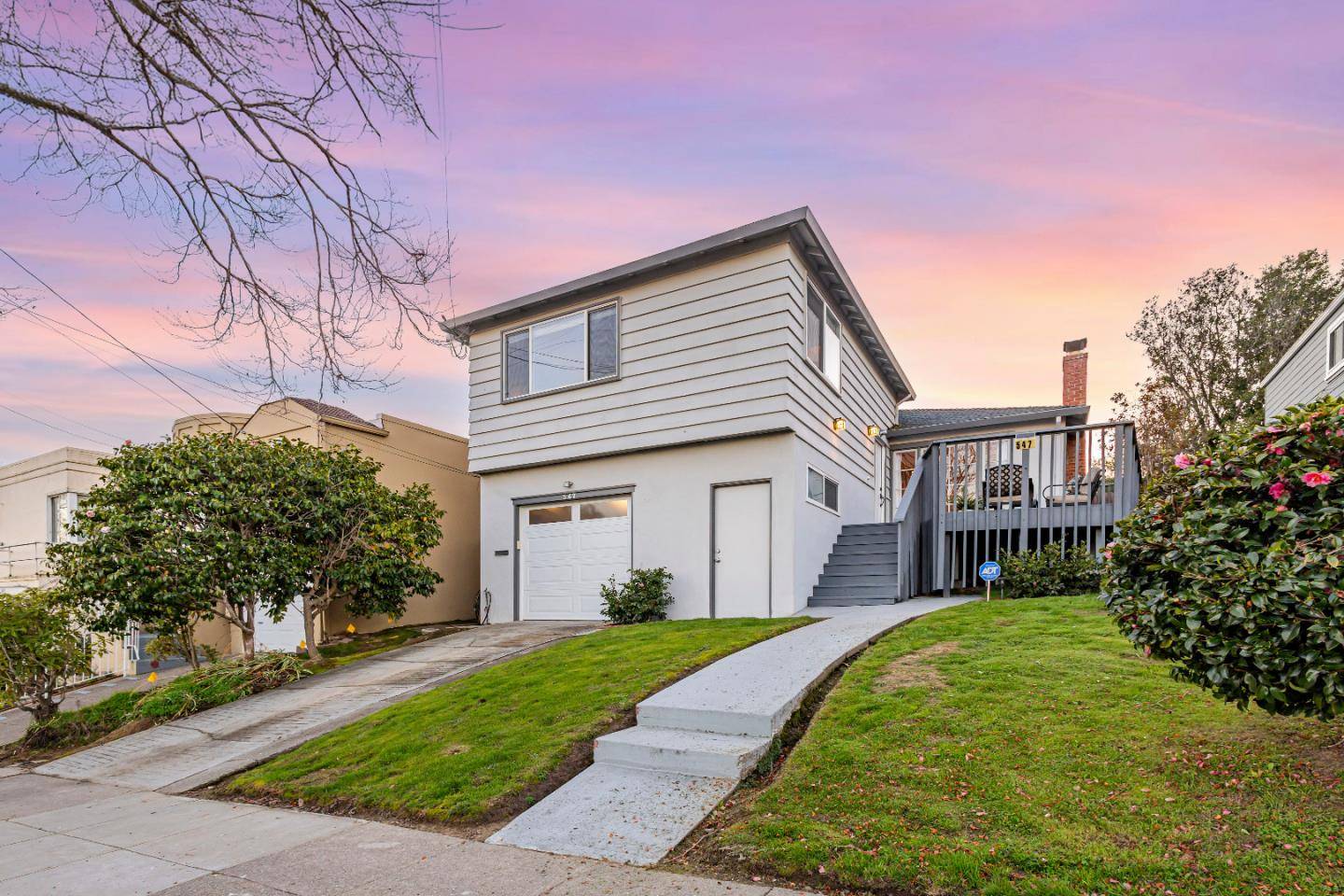 San Bruno, CA 94066,547 Elm Avenue