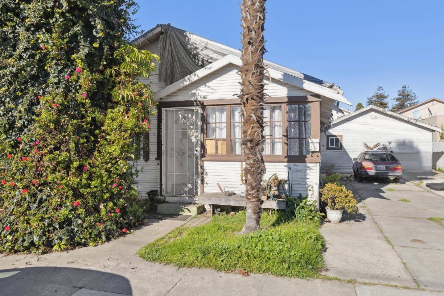 Watsonville, CA 95076,229 Elm Street