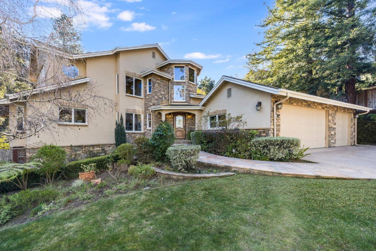 Scotts Valley, CA 95066,462 Lockewood Lane