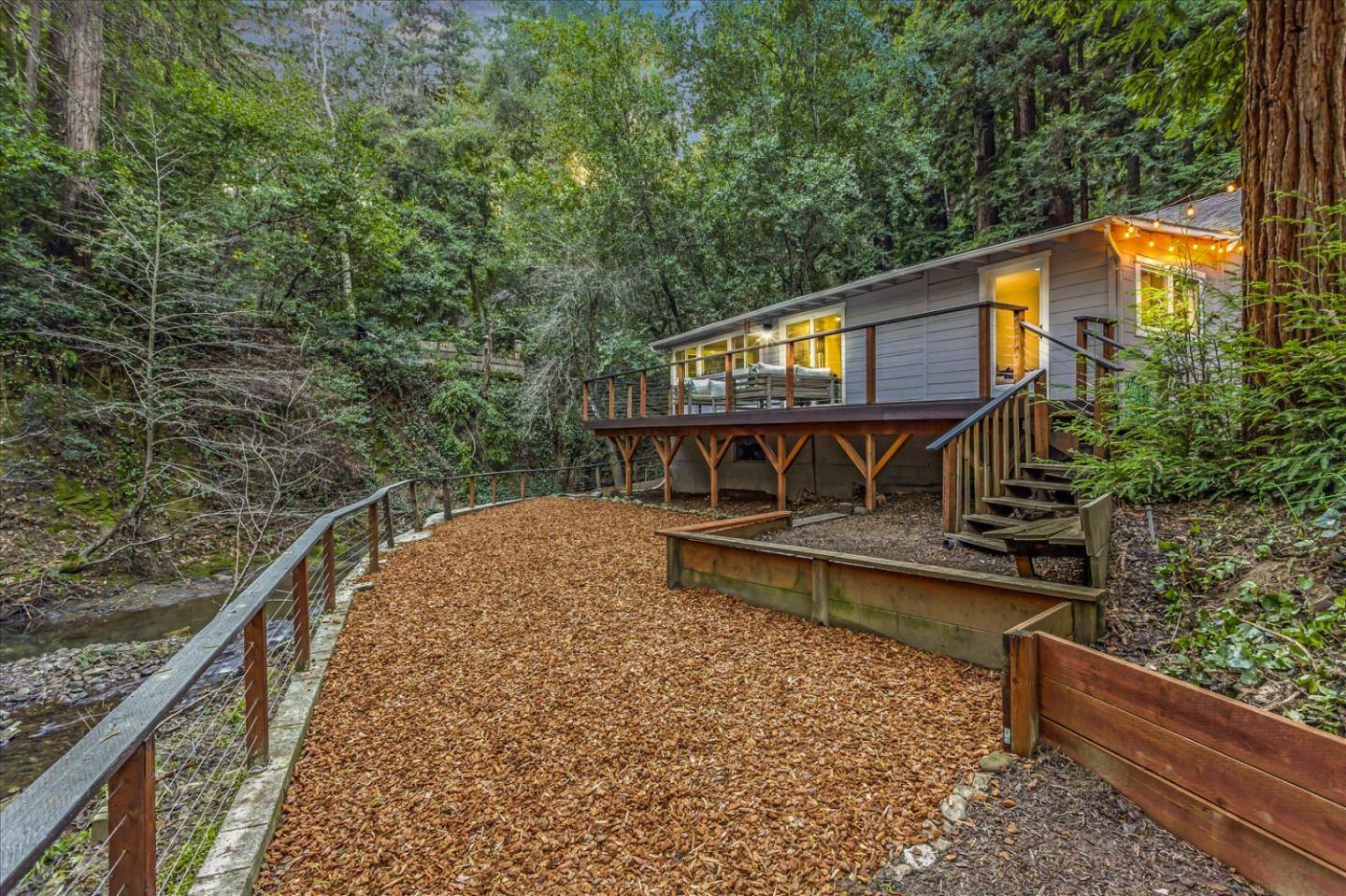 Boulder Creek, CA 95006,560 River Drive