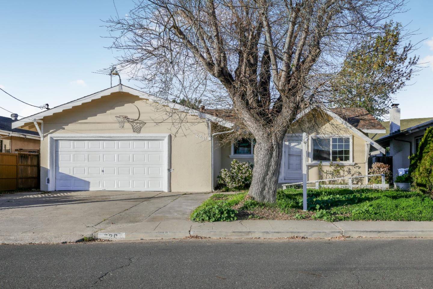 Union City, CA 94587,220 Teddy Drive