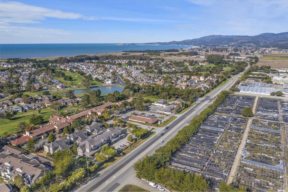 Half Moon Bay, CA 94019,2450 Cabrillo Highway