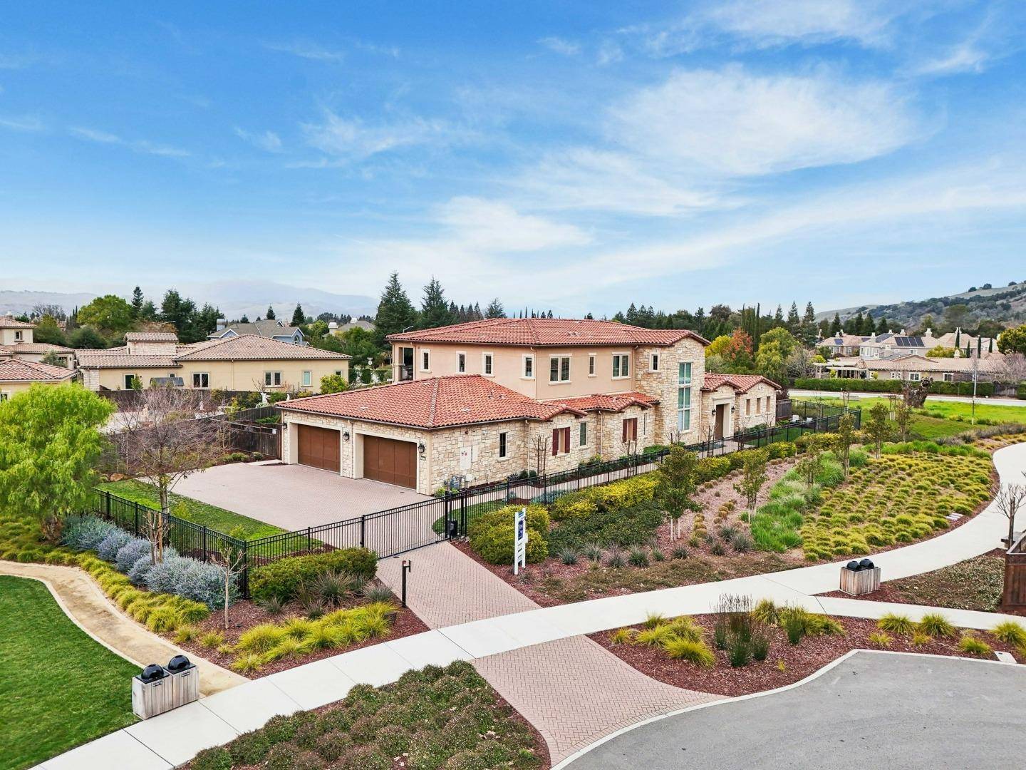 Morgan Hill, CA 95037,18735 Corte Paterna