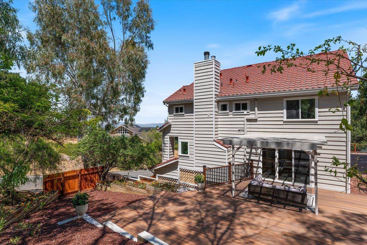 Cupertino, CA 95014,10387 Avenida Lane