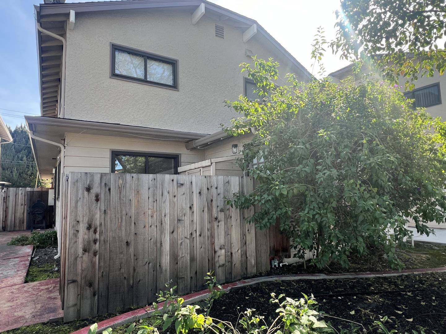 Santa Clara, CA 95054,920 Clyde Avenue
