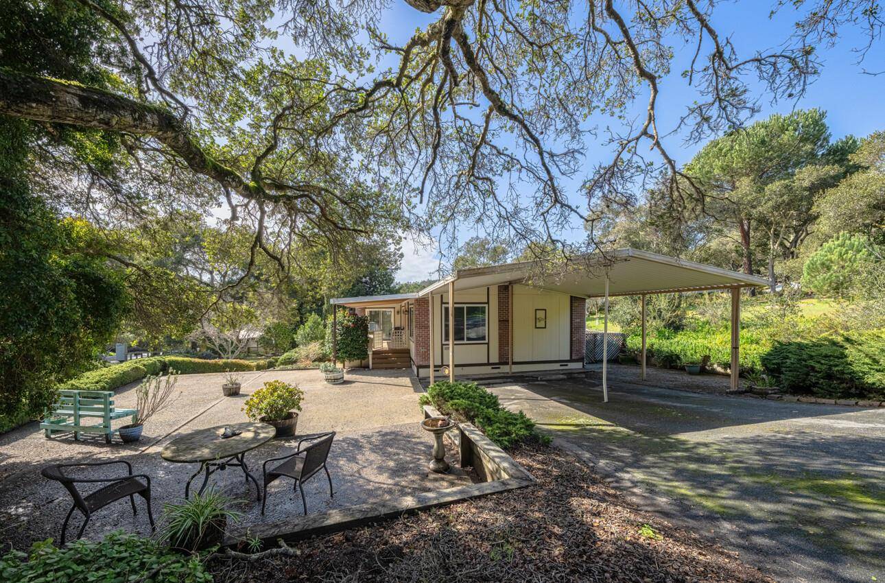 Prunedale, CA 93907,17581 Pond Derosa #17581/