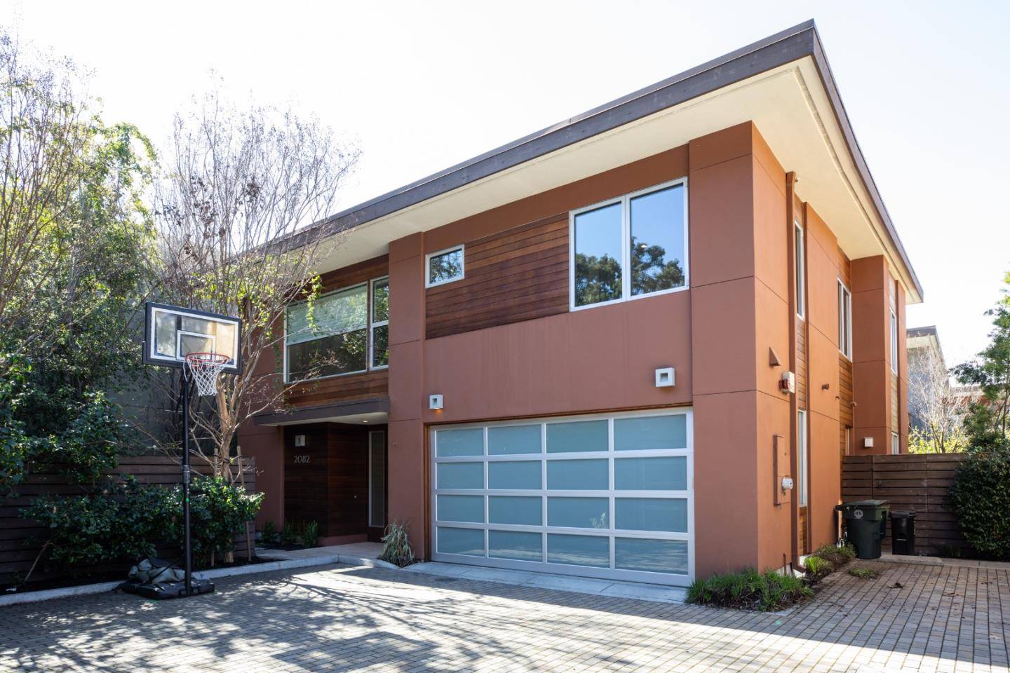 Palo Alto, CA 94303,2082 Channing Avenue