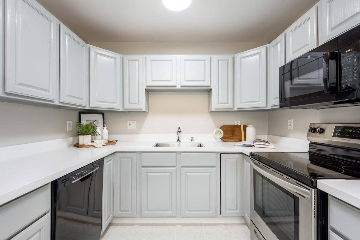 Campbell, CA 95008,561 Valley Forge Way #4