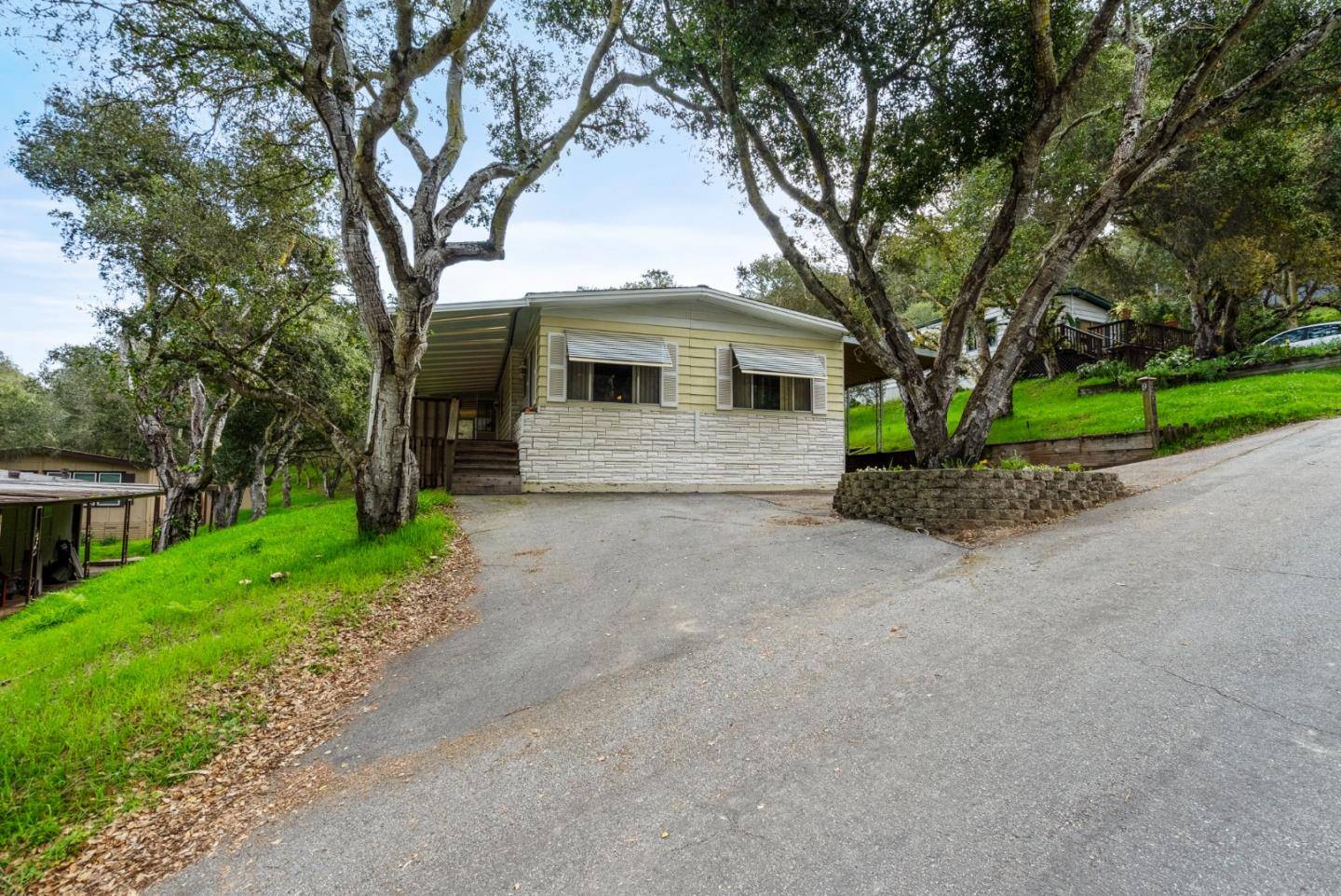Prunedale, CA 93907,17554 Pond Derosa Lane #9