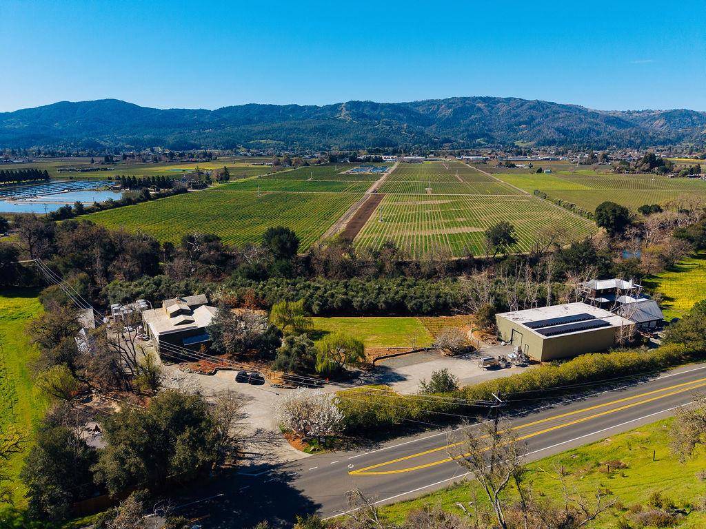 Saint Helena, CA 94574,1001 Silverado Trail South