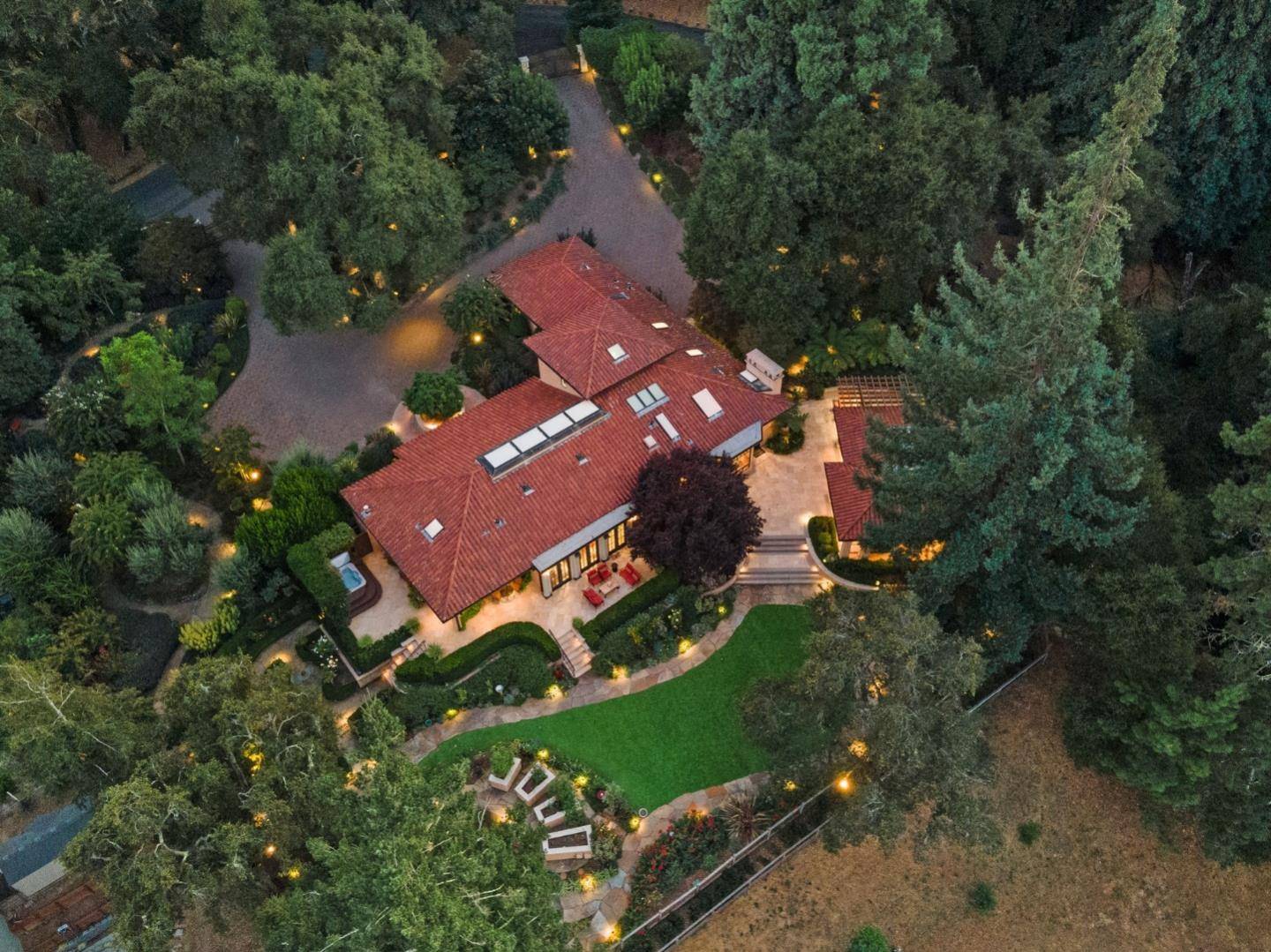 Los Gatos, CA 95033,21106 Brush Road