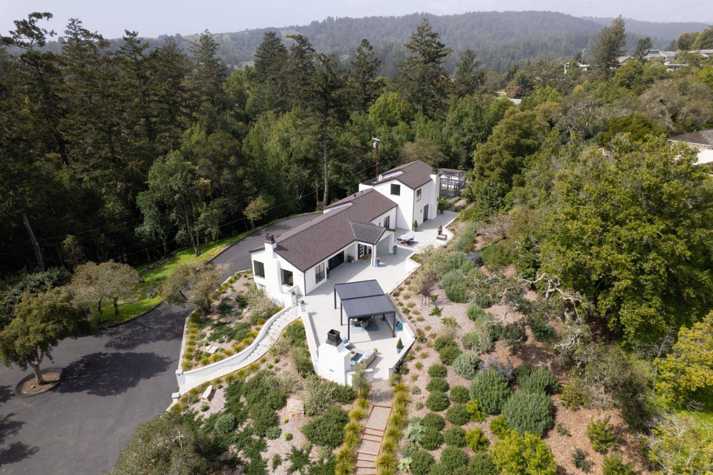Santa Cruz, CA 95060,39 Hollins Drive