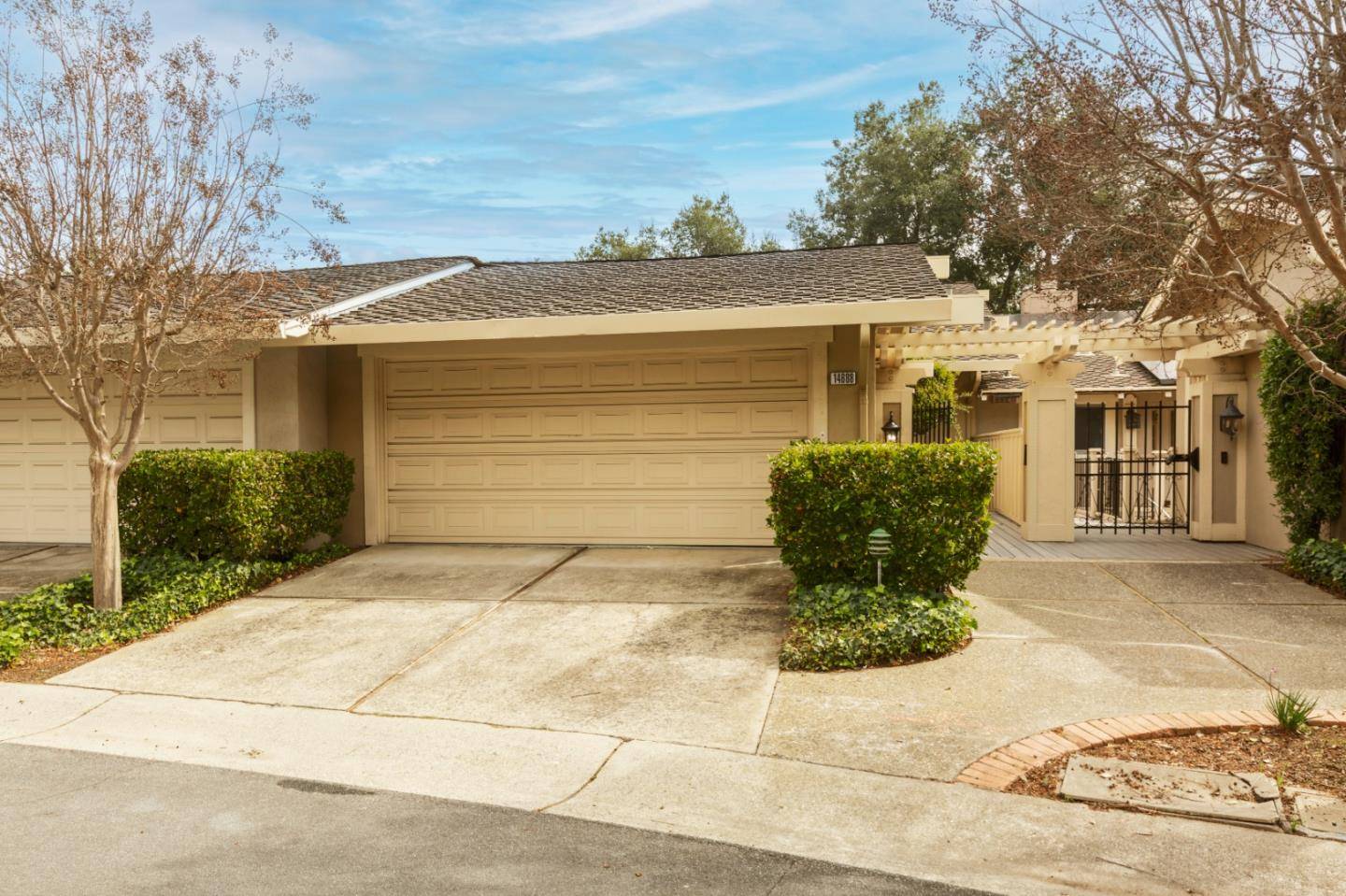 Saratoga, CA 95070,14688 Fieldstone Drive