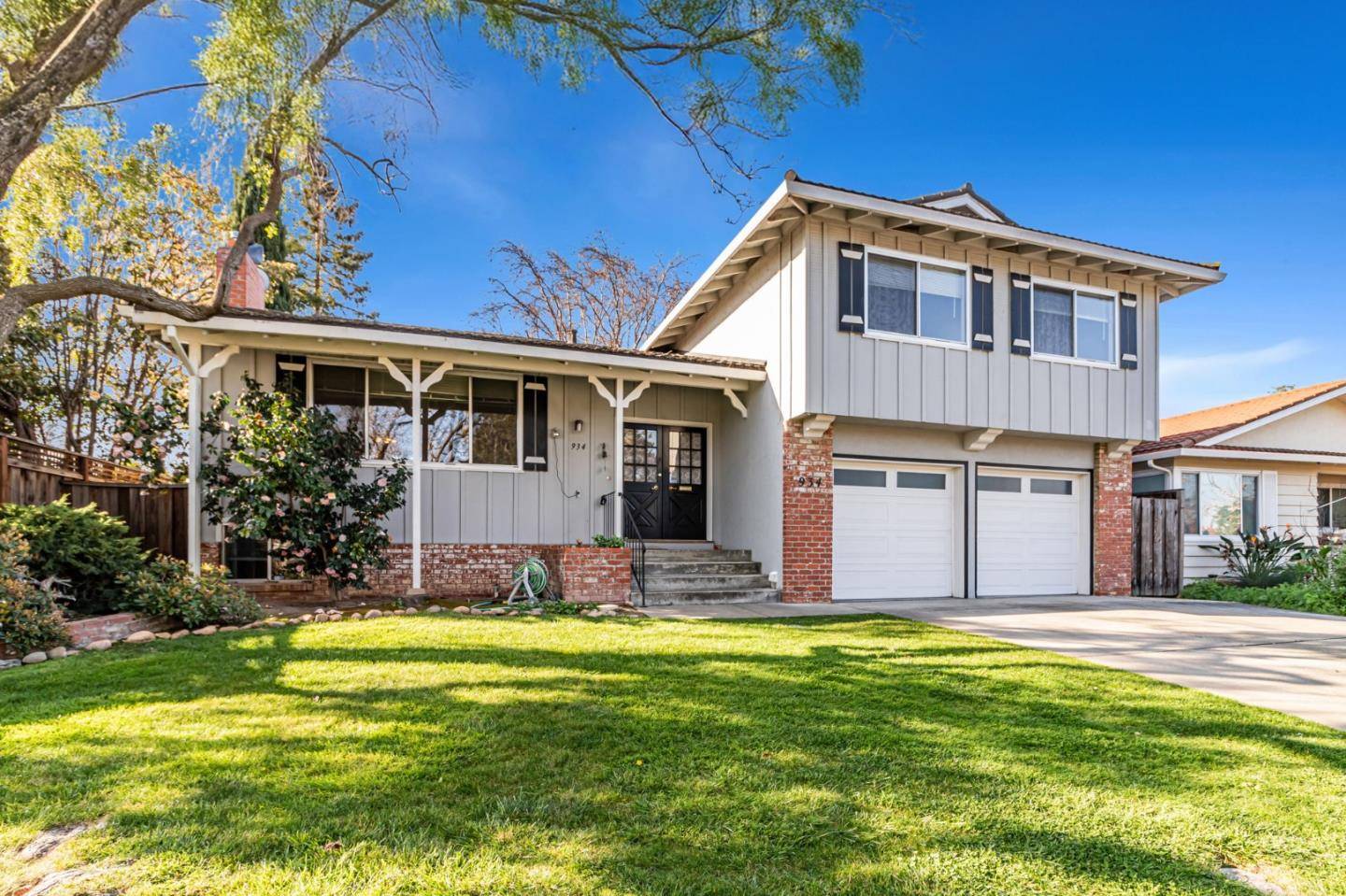 Santa Clara, CA 95051,934 Capitola Way