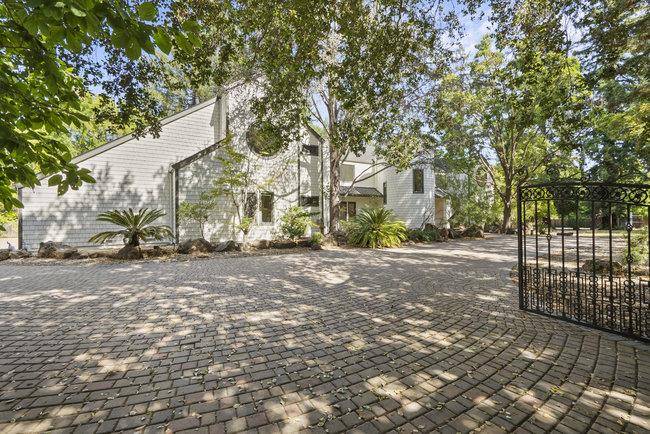 Atherton, CA 94027,84 Selby
