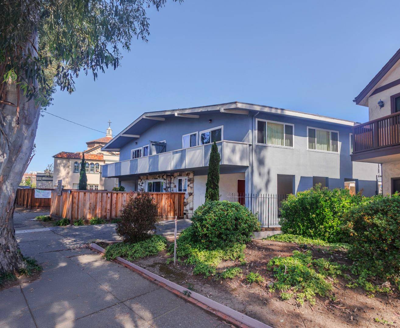 Burlingame, CA 94010,124 El Camino Real