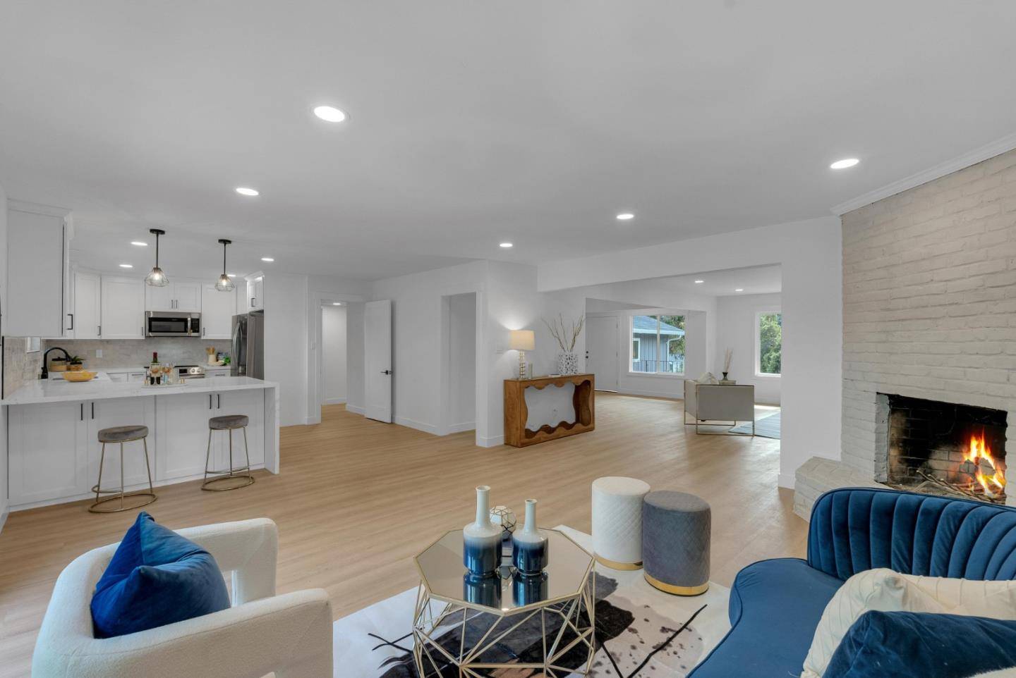 San Carlos, CA 94070,385 Phelps Road