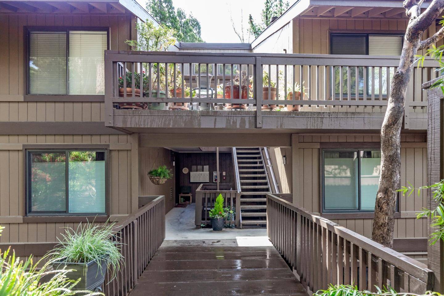 San Carlos, CA 94070,3382 Brittan Avenue #6