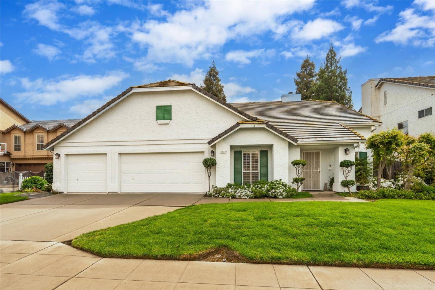 Clovis, CA 93611,1130 Minarets Avenue