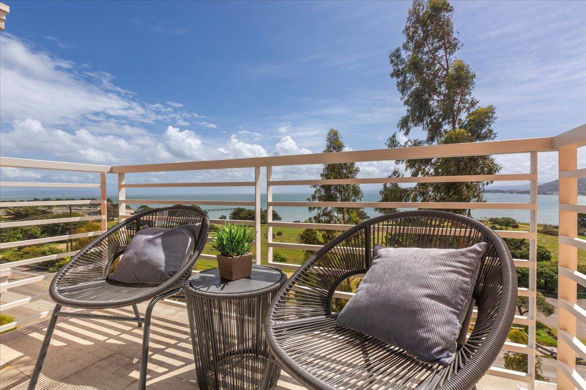 San Francisco, CA 94134,301 Crescent Court #3307