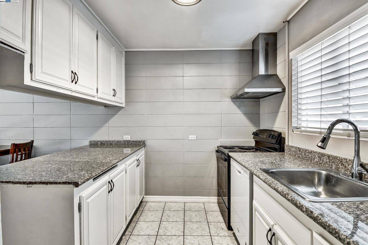 Hayward, CA 94544,27505 Tampa Ave #39