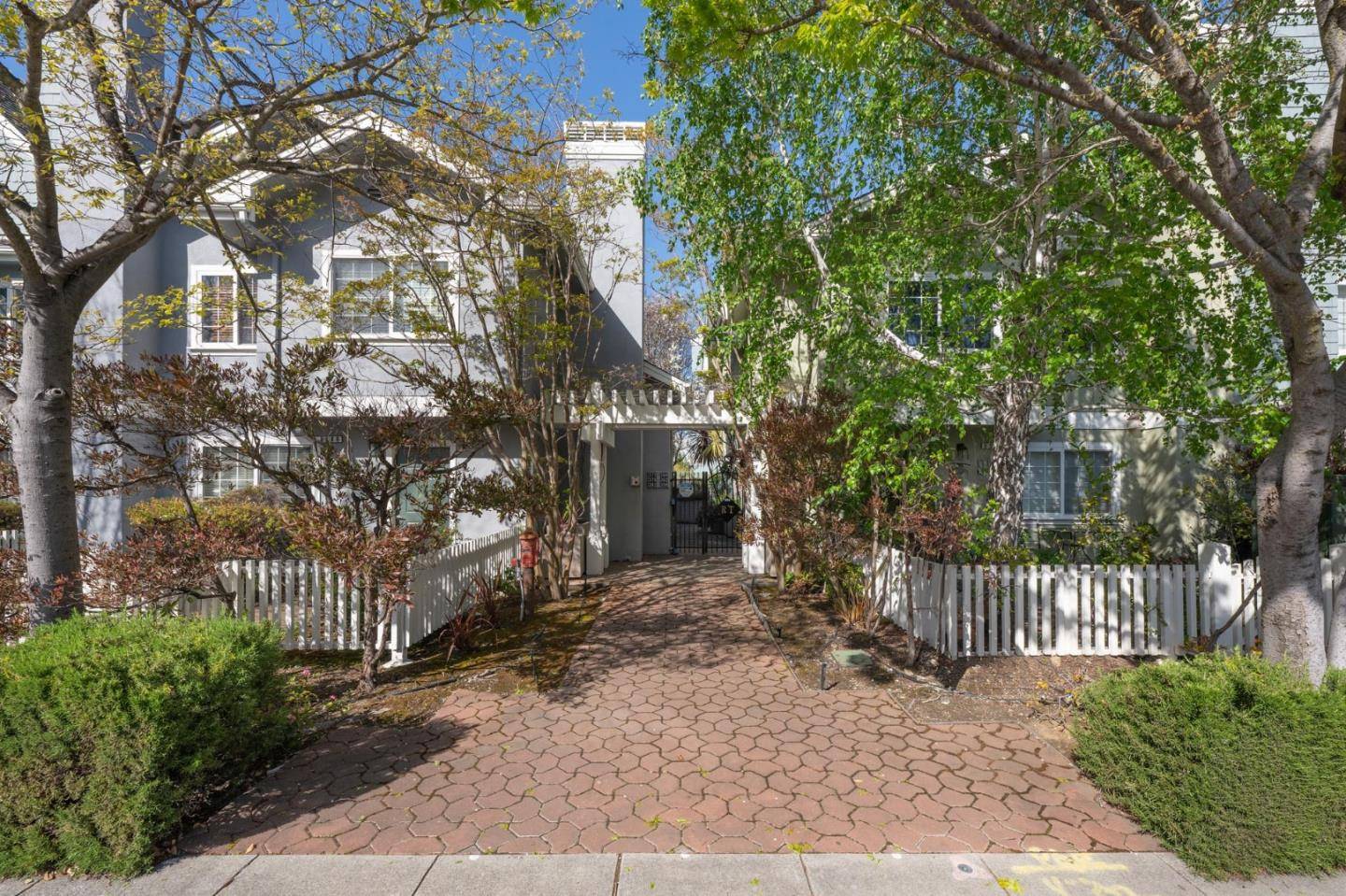 San Mateo, CA 94401,362 N El Camino Real #12