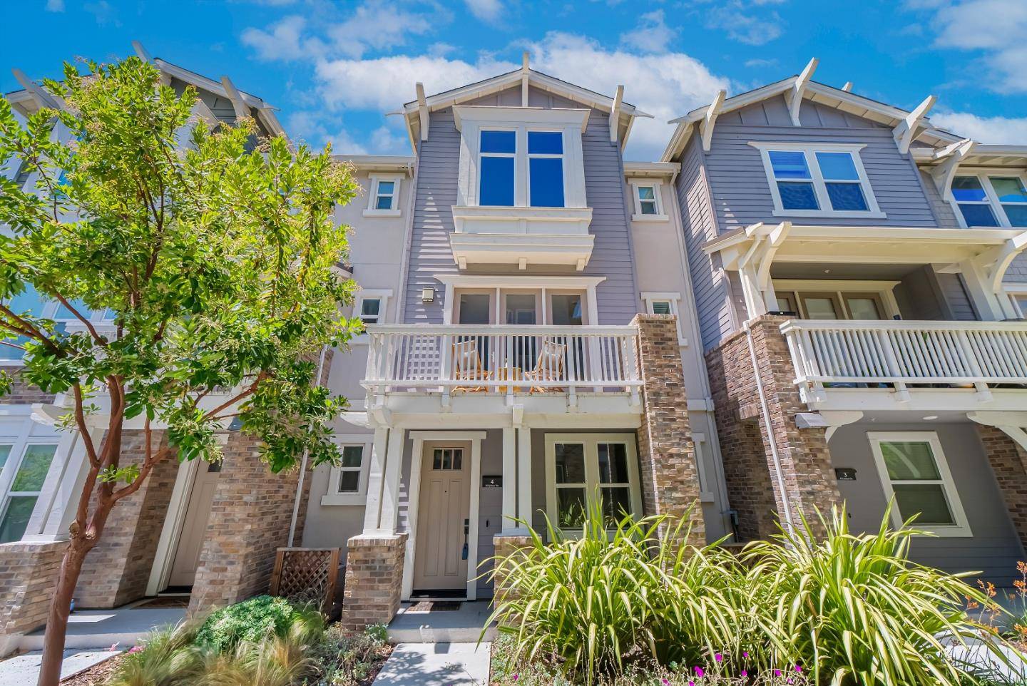 Sunnyvale, CA 94085,822 Julian Terrace #4