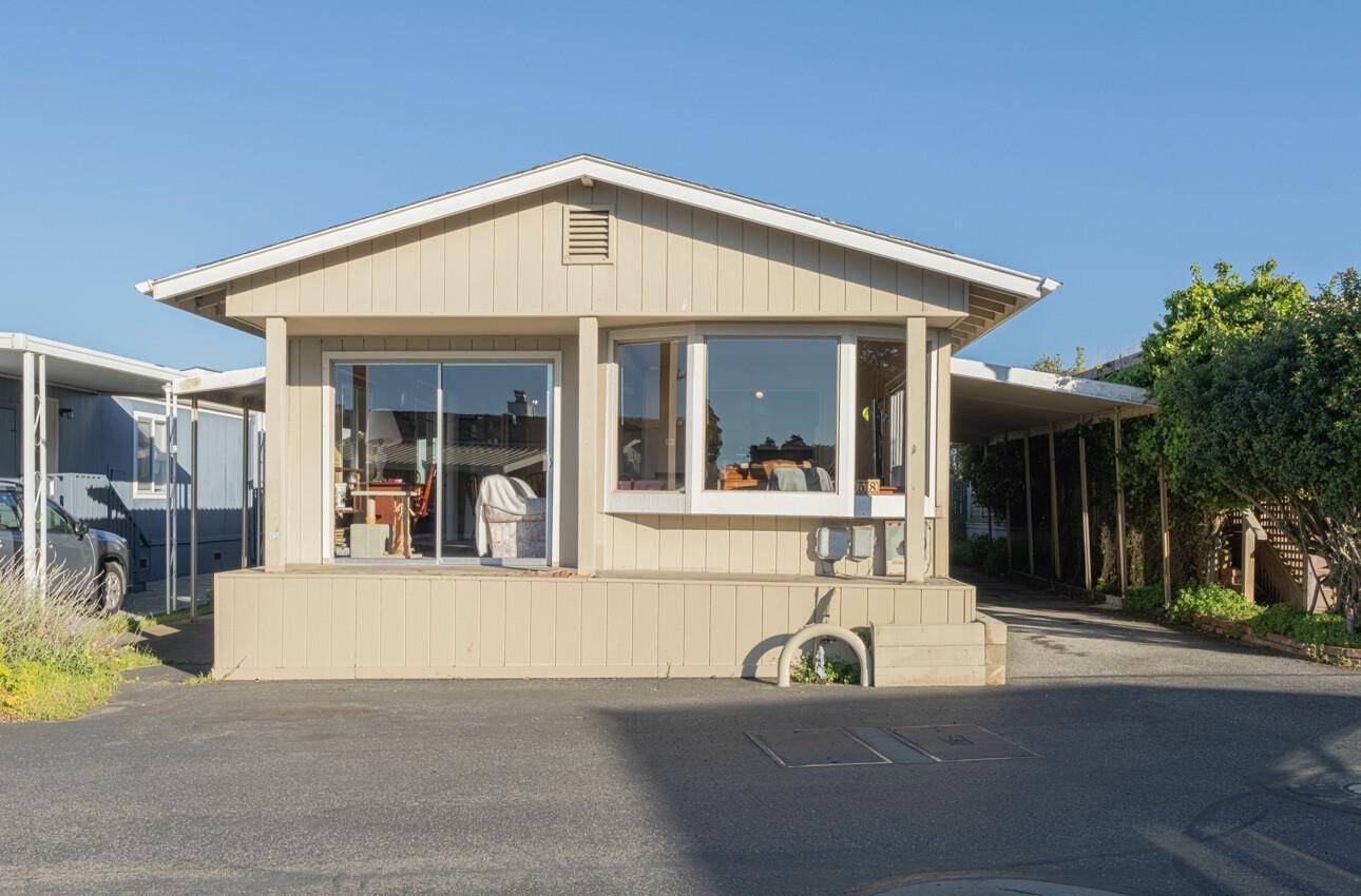 Pacific Grove, CA 93950,700 Briggs Avenue #58