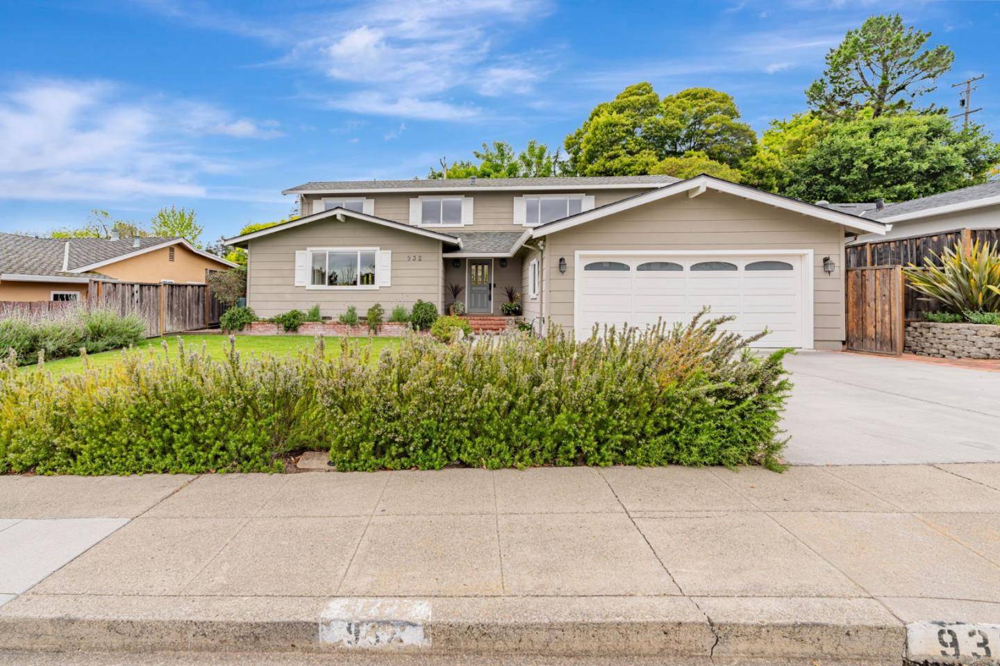 Redwood City, CA 94061,932 Pleasant Hill Road