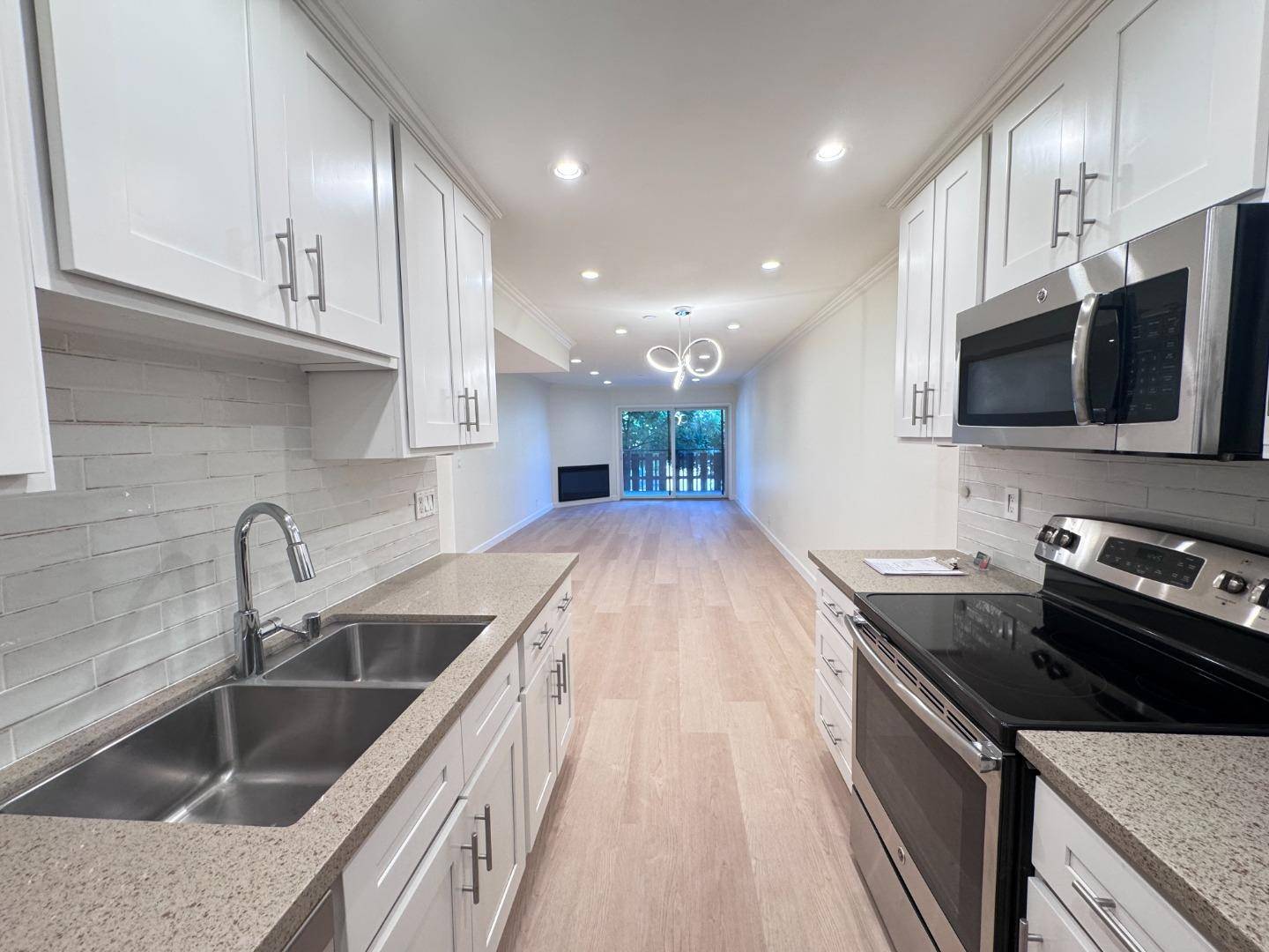 Los Altos, CA 94022,101 2nd Street #5
