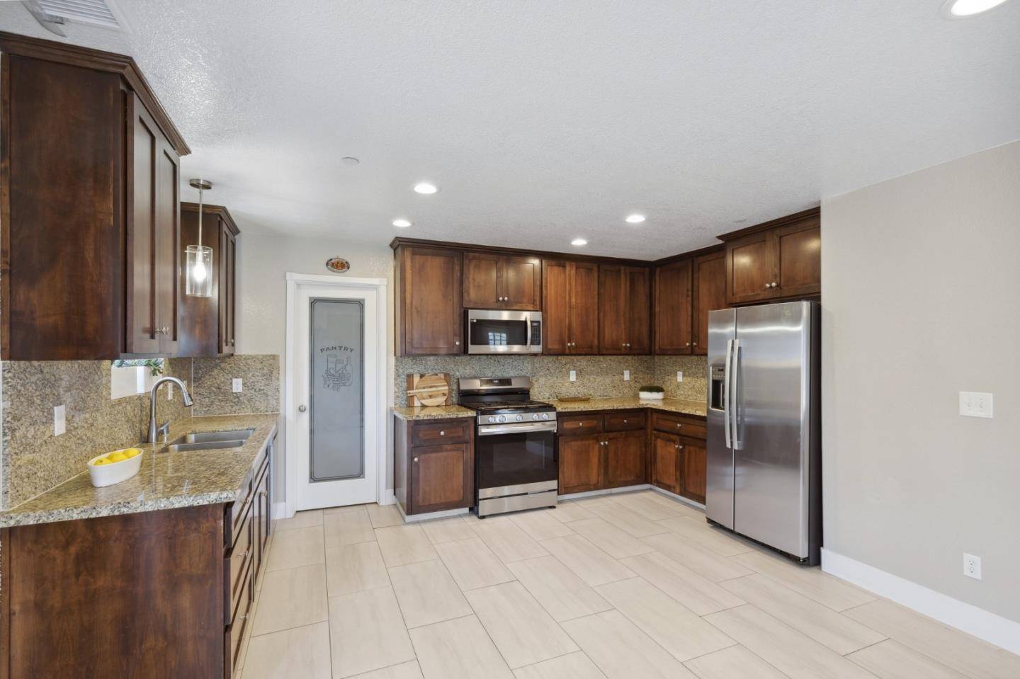 Chowchilla, CA 93610,22356 Arnott Drive