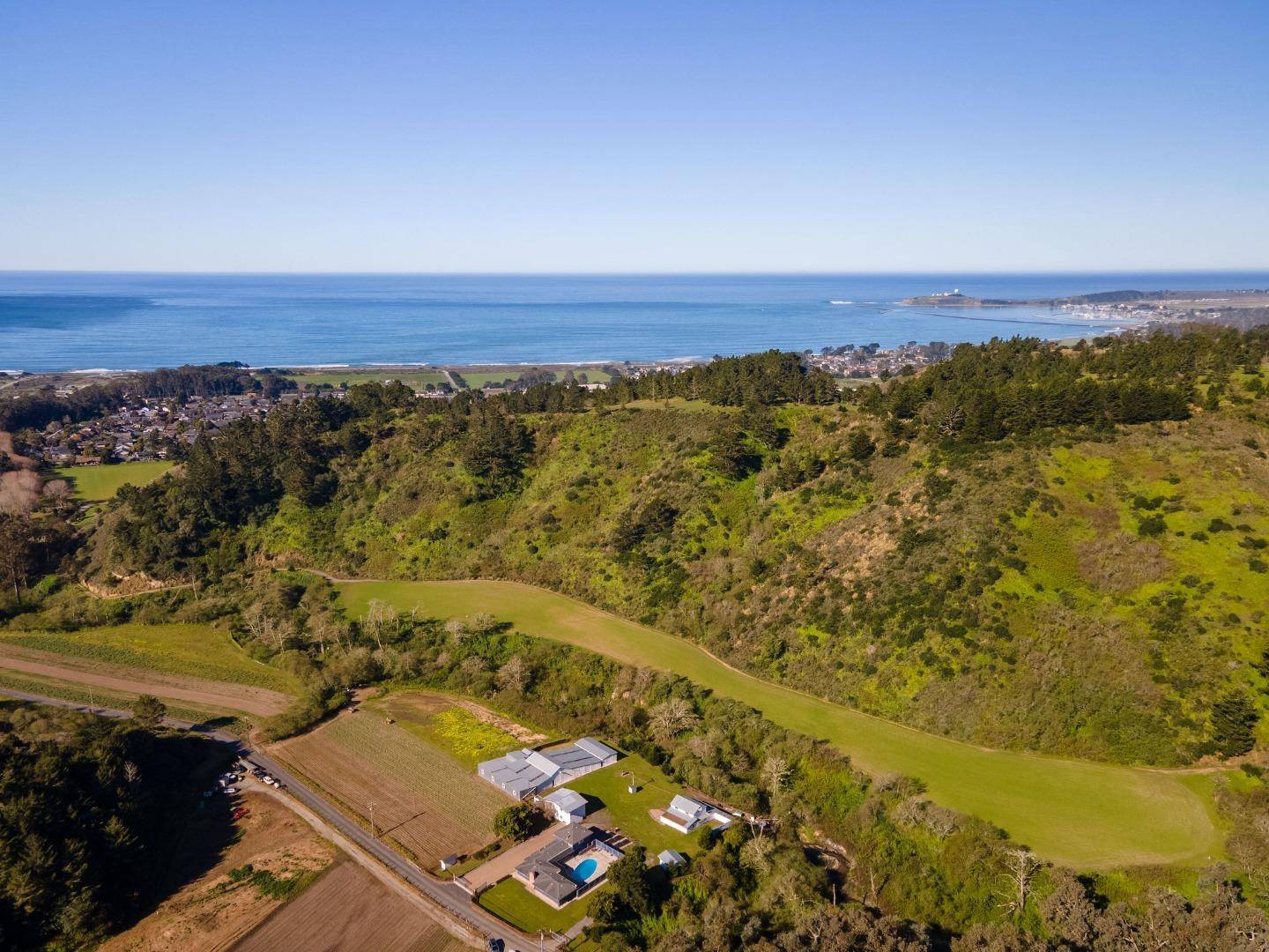 Half Moon Bay, CA 94019,840 Frenchmans Creek Road