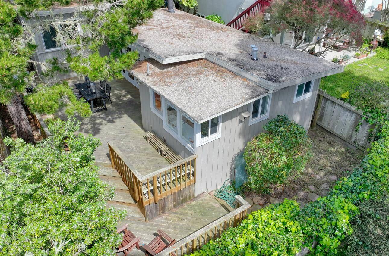 Pacific Grove, CA 93950,1208 Presidio Boulevard