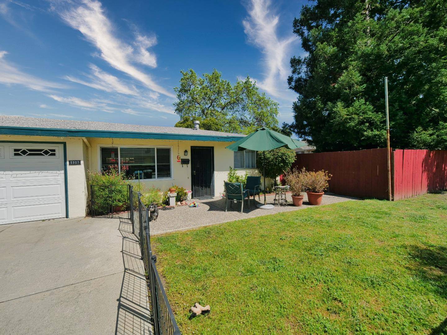 Redwood City, CA 94061,1105 Sanchez Way