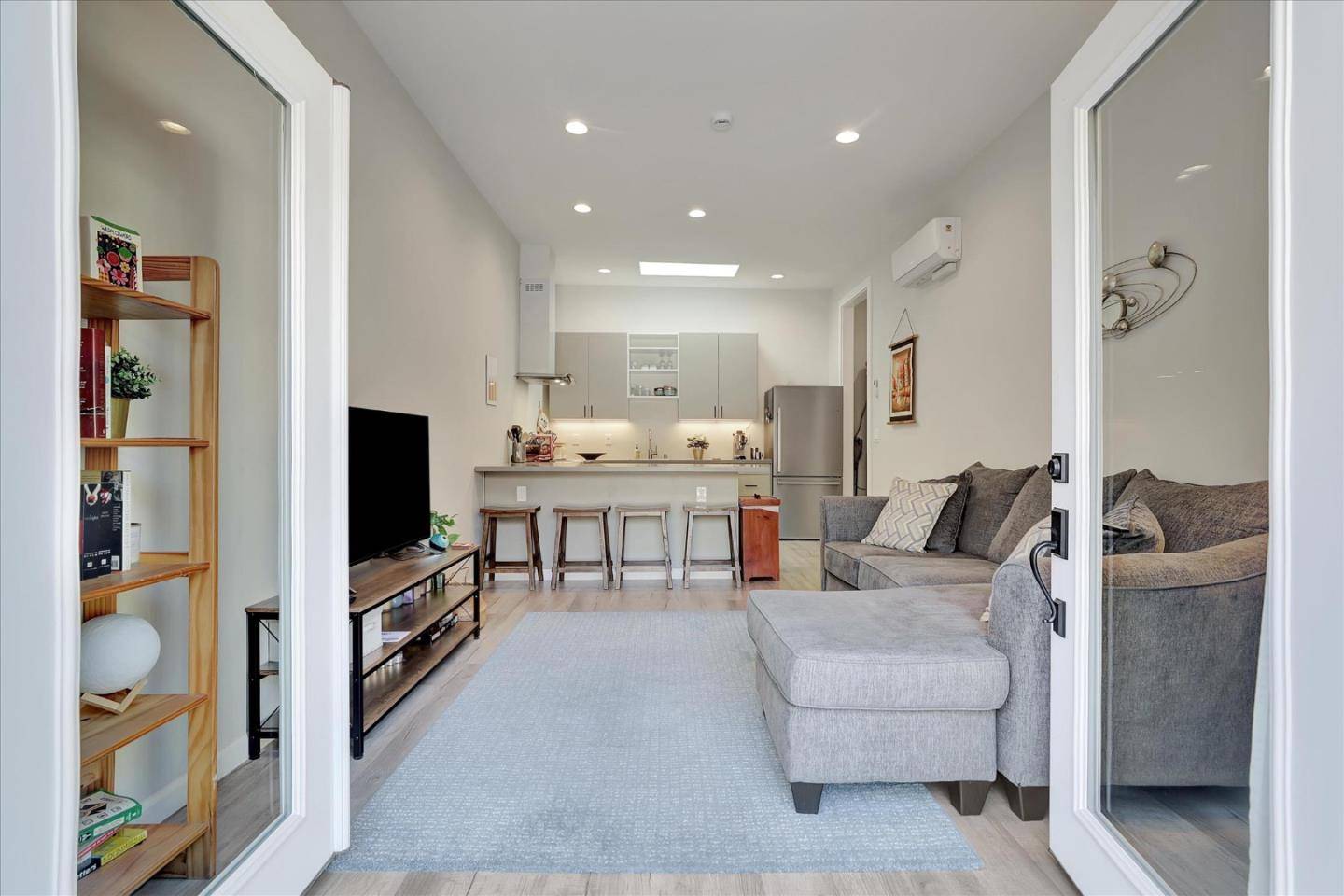 San Jose, CA 95112,355 S 17th Street
