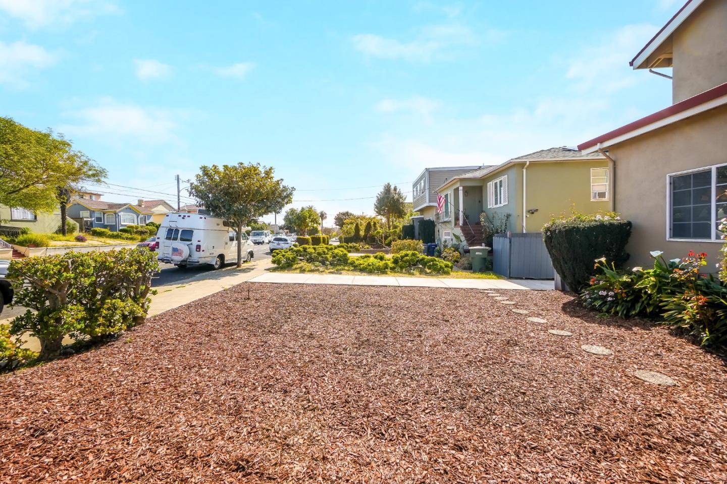 South San Francisco, CA 94080,763 Grand Avenue