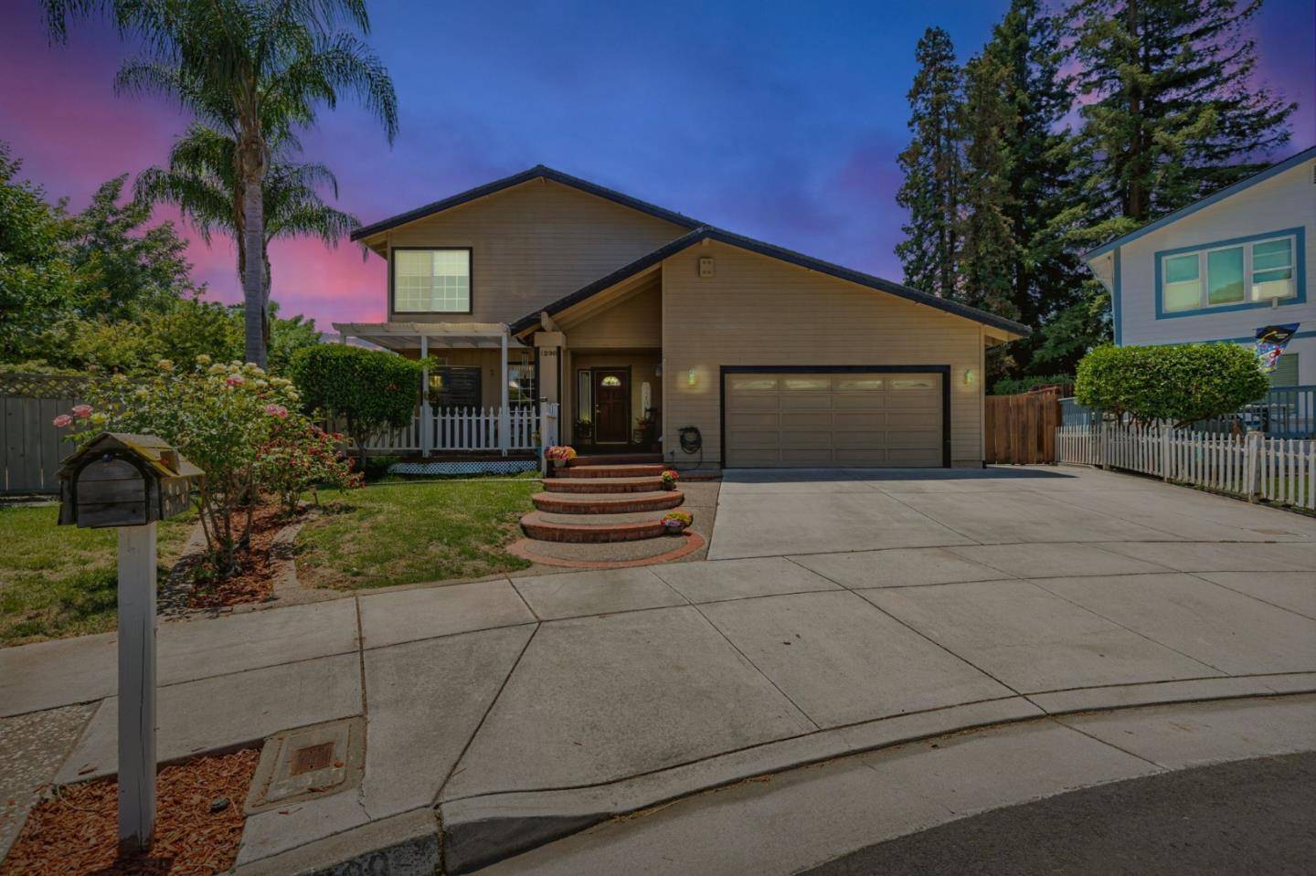Gilroy, CA 95020,1298 Hersman Drive
