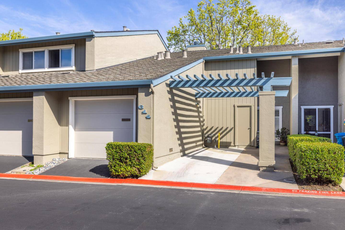 Foster City, CA 94404,614 Aquarius Lane
