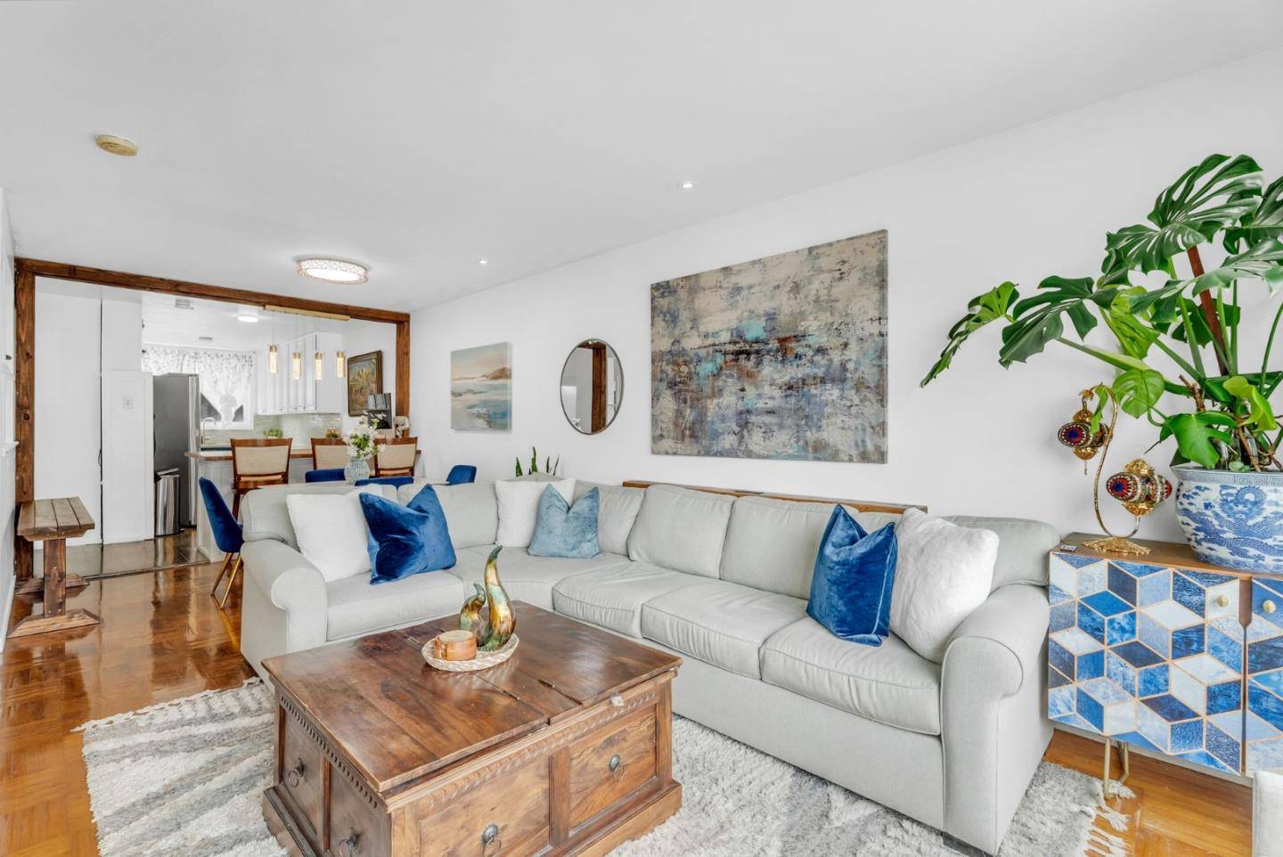 Daly City, CA 94014,524 Lausanne Avenue