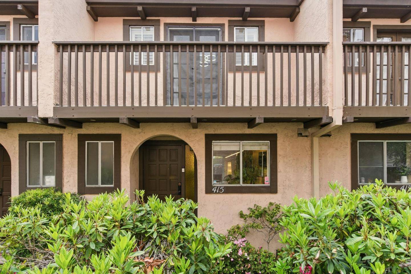 Redwood City, CA 94061,415 Oak Avenue