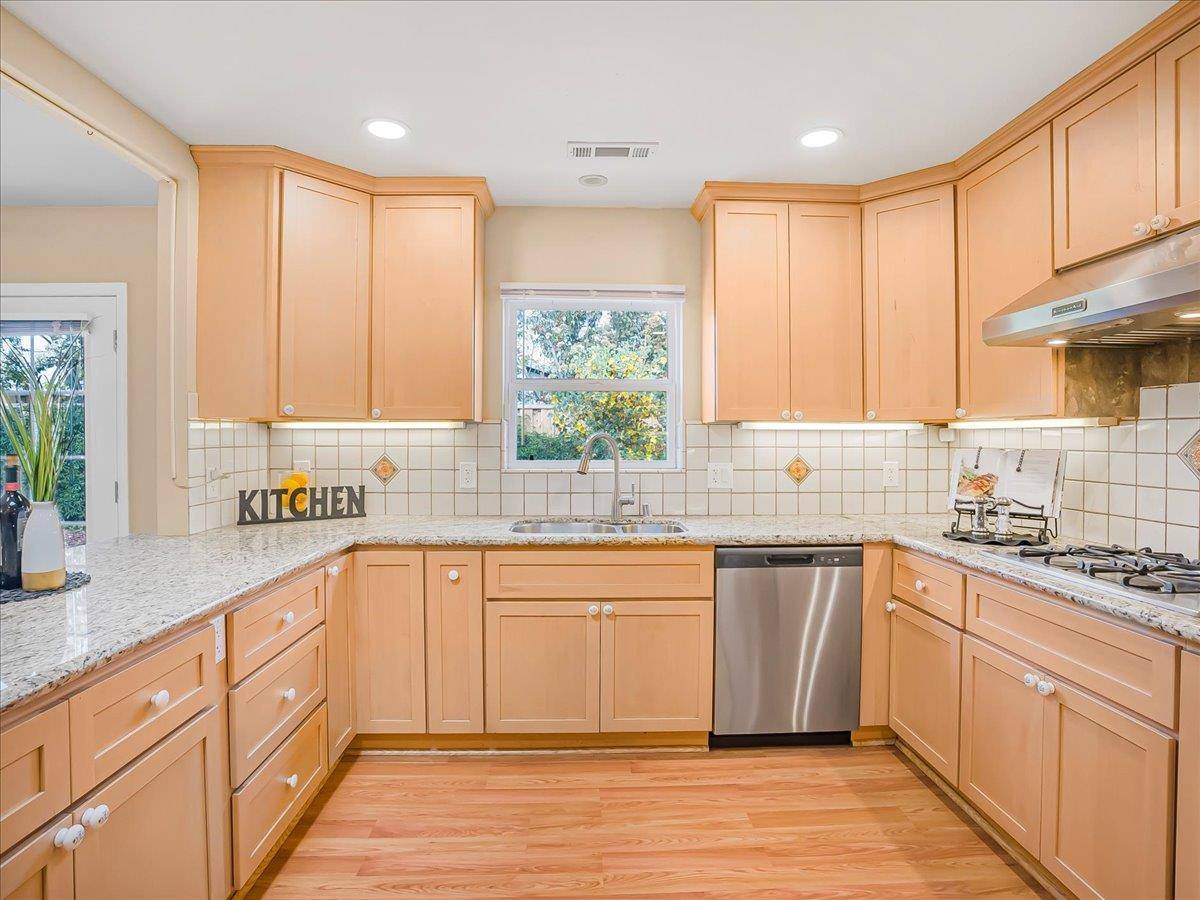 Campbell, CA 95008,611 Harrison Avenue