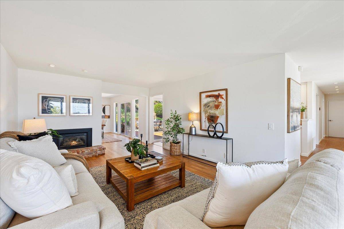 Millbrae, CA 94030,1049 Crestview Drive